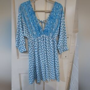 Dress size xl no brand bought on a posh show does not fit me